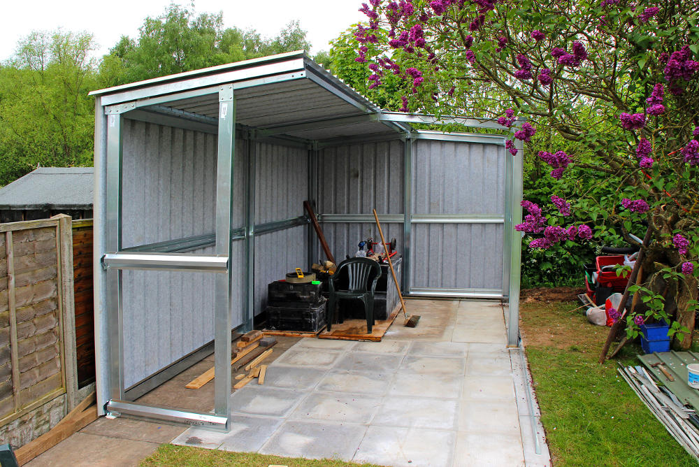 Metal Shed 06.JPG